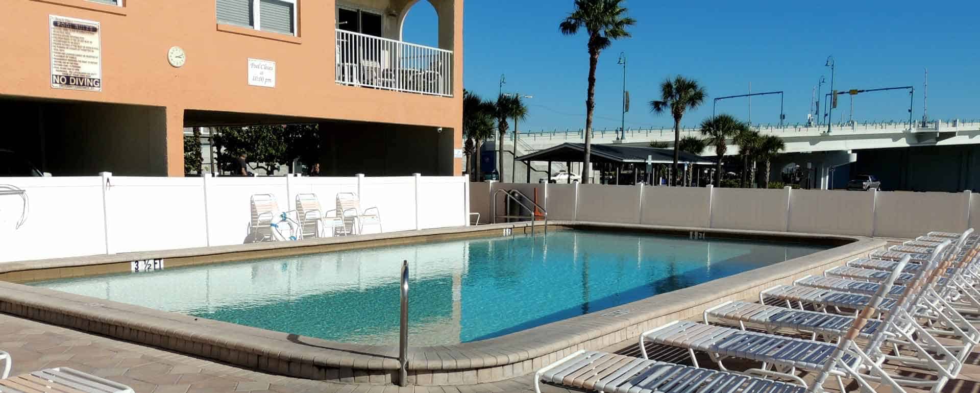 beach place pool